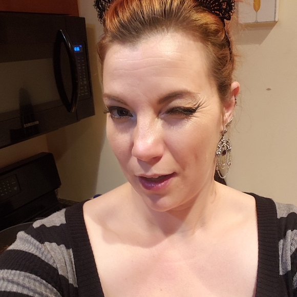 Meet your Posher, Corrinne - Picture 4 of 4